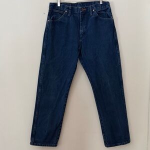 Wrangler Classic Men's Blue Jeans